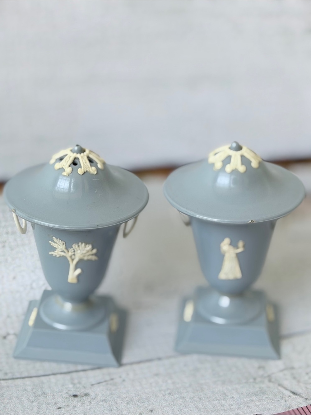Pair of Gray Decorative Covered Urns with Cream Relief Accents - Picture 2 of 15